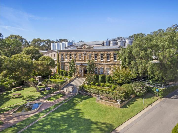Chateau Yaldara wedding venue, Lyndoch